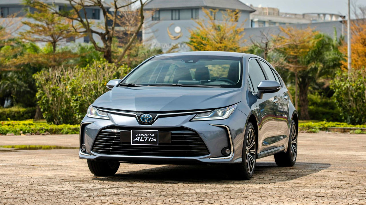 Toyota Corolla Altis tháng 10/2022